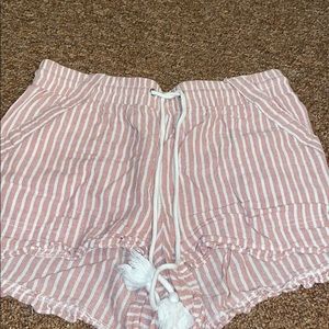 Shorts w/ Pockets